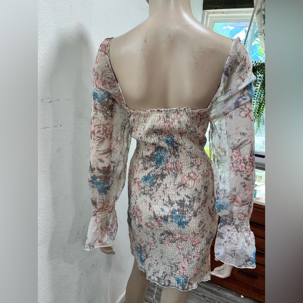O. Vianca Elegant Floral Long Sleeve Dress View 4